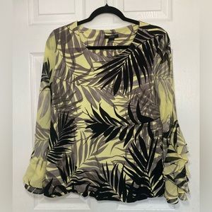 EUC Alfani leaf print blouse. Medium